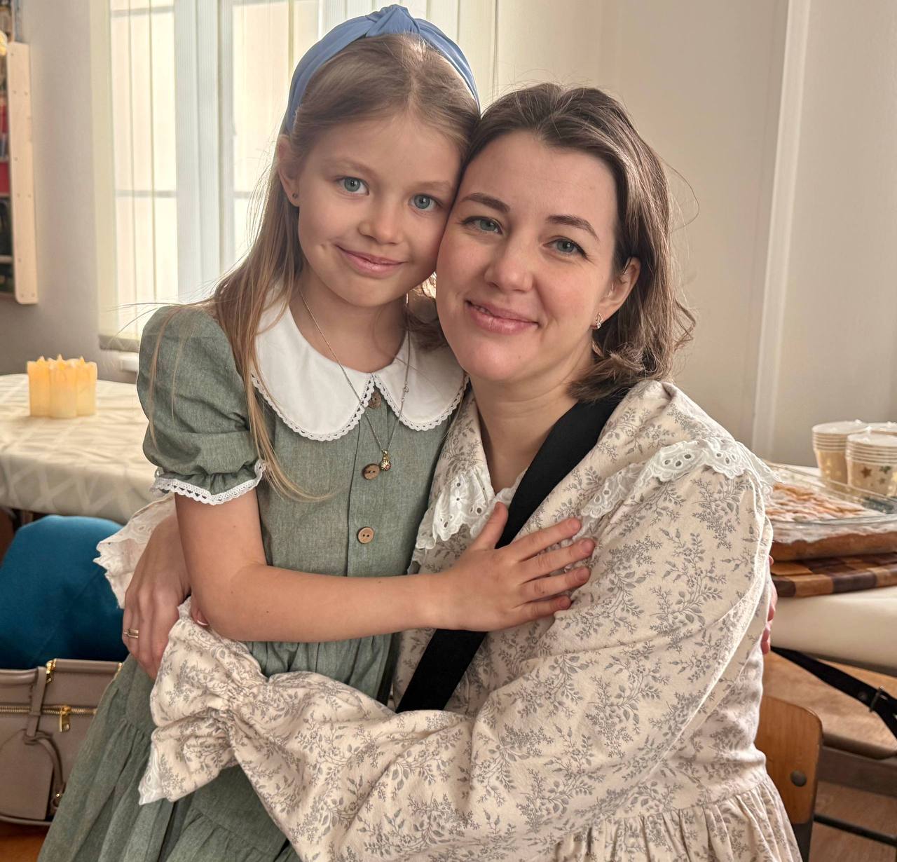 Поздравления ко Дню мамы