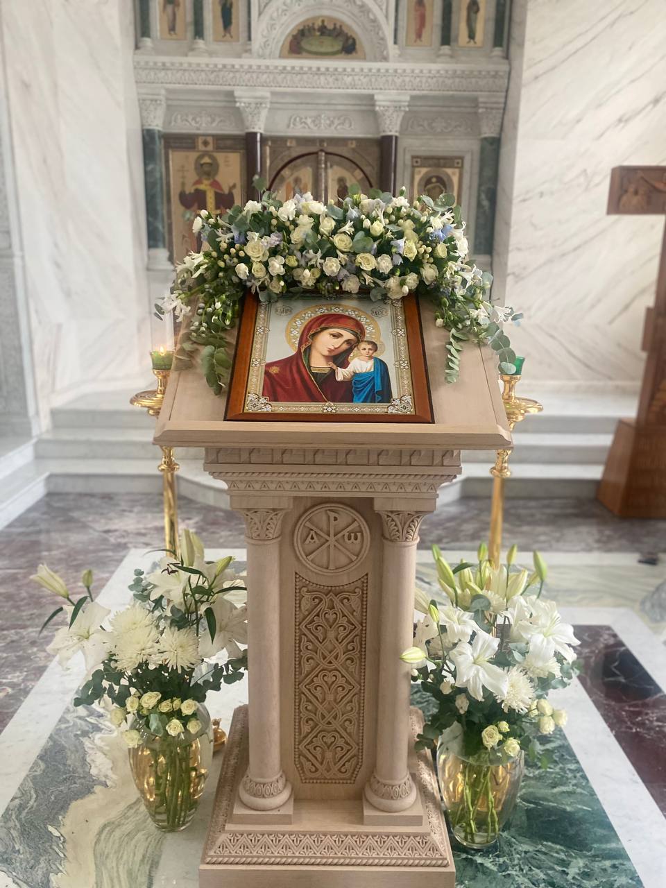 С Днём Казанской иконы Божией Матери!