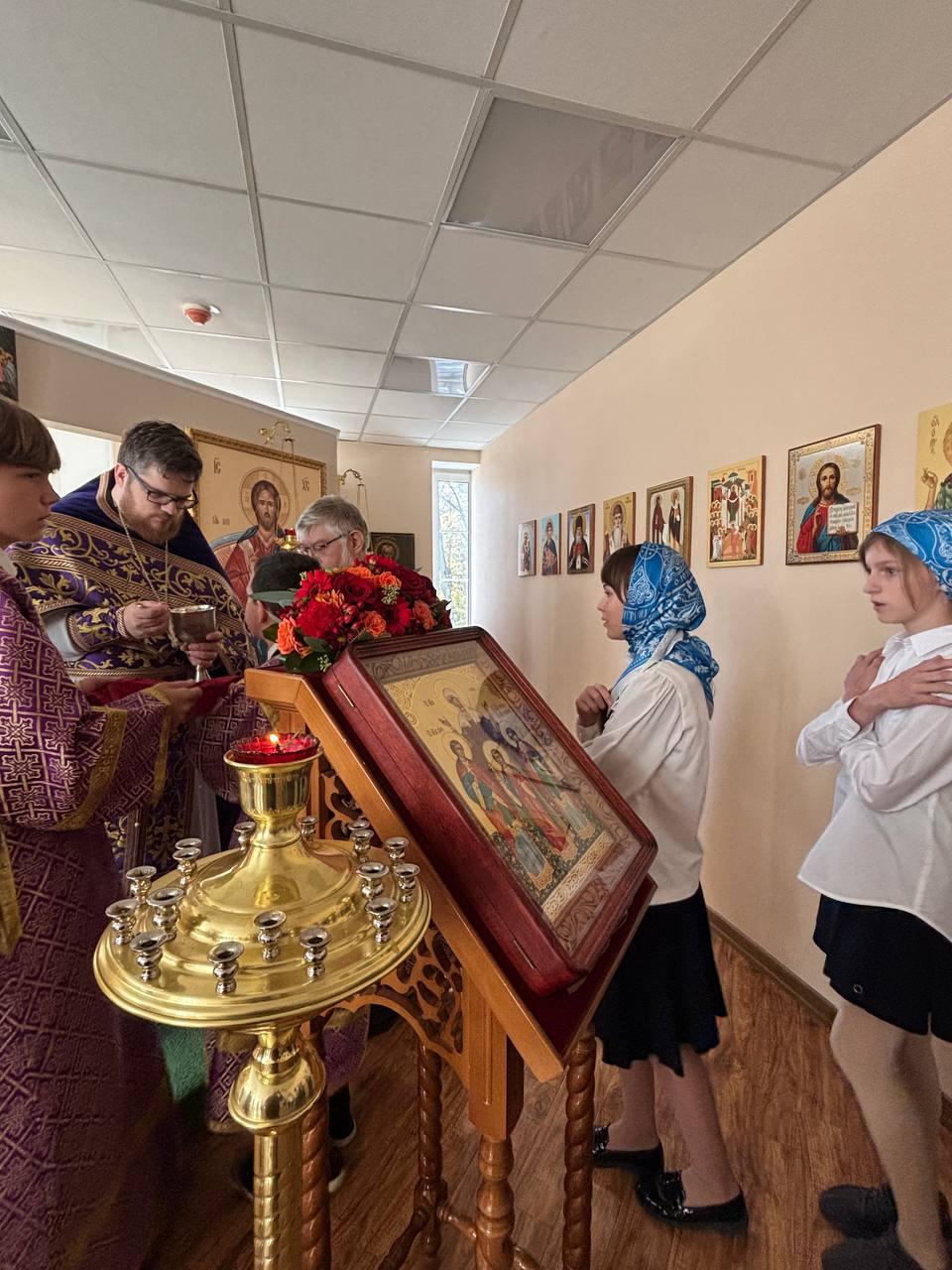 В день памяти святых Веры, Надежды, Любви и матери их Софии в домовом храме была отслужена Божественная Литургия