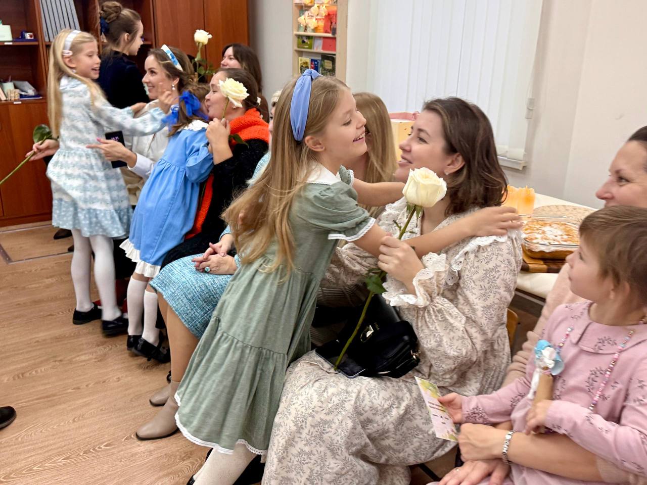 Поздравления ко Дню мамы