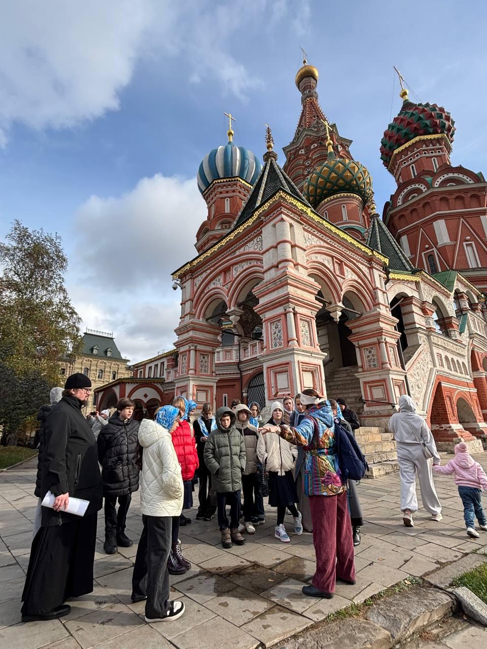 Экскурсия в храм Покрова Пресвятой Богородицы, что на Рву