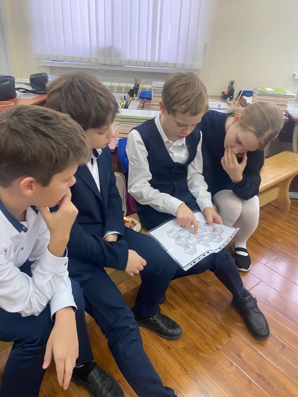 День математика и День рождения великого учёного Н.И. Лобачевского